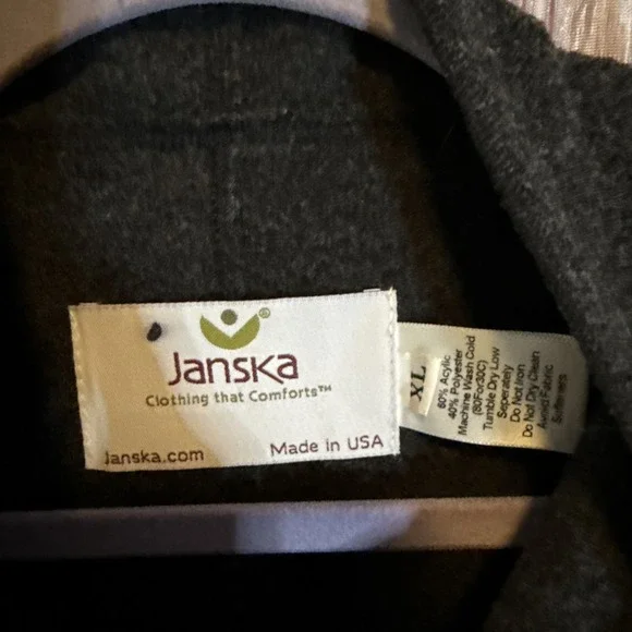Janska Women's Fleece Vest – Charcoal Gray Button Front, Size XL, Made in USA - Picture 3 of 7